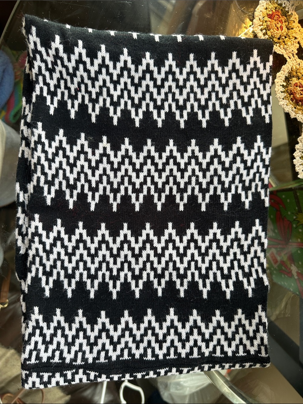 Black and White Geometric Knit Scarf